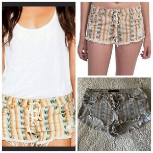Billabong Low Rise Lace Up shorts. Aztec Print.